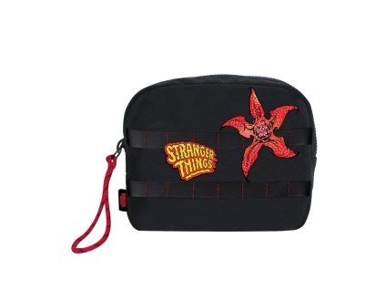 Kufrík na toaletné potreby Stranger Things